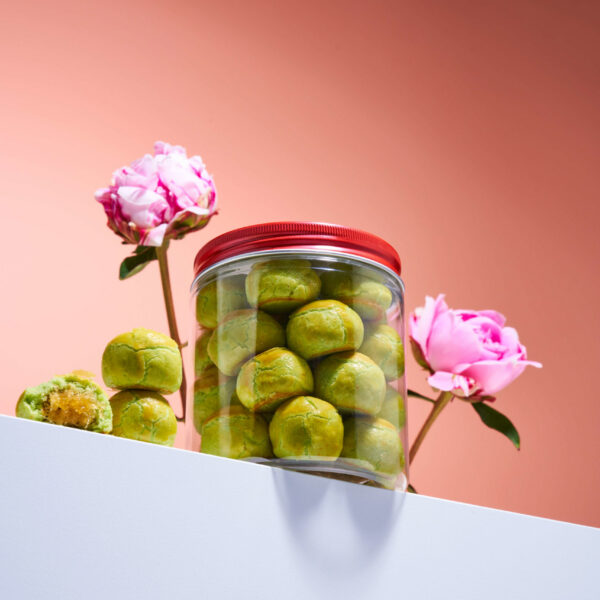 Melt-In-Your-Mouth Pandan Pineapple Ball