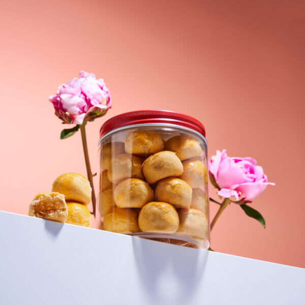 Mango Pineapple Ball by Ding Bakery